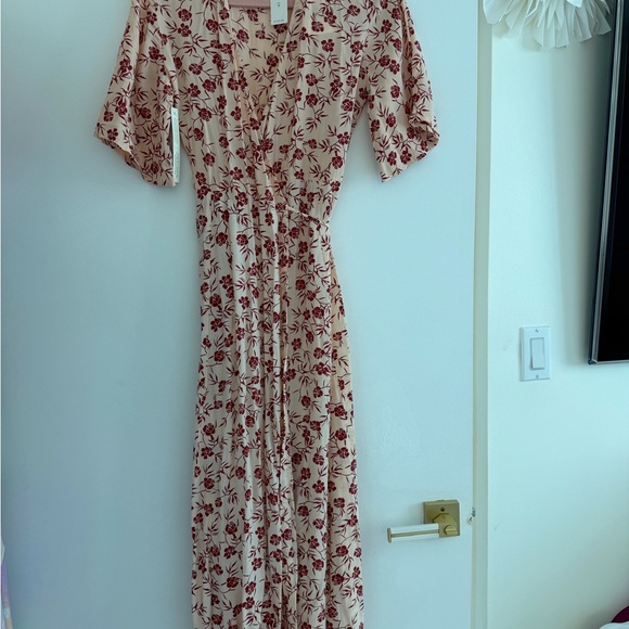 Faithfull the Brand Red Floral Midi Dress - Picture 3 of 5